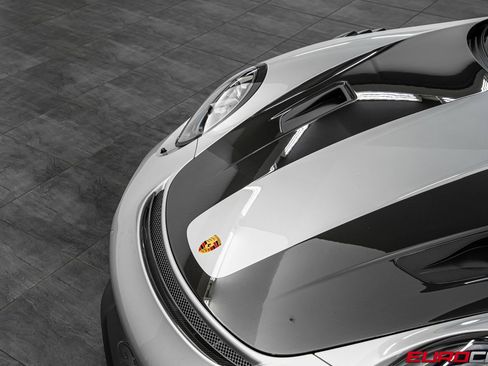 Used 2018 Porsche 911 GT2 RS image 9