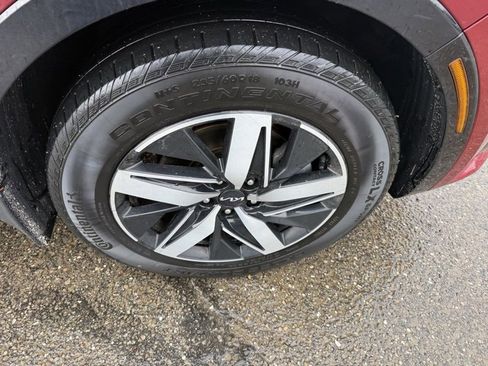 Certified 2023 Kia Sorento S image 17