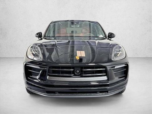 Used 2026 Porsche Macan AWD/4WD image 6