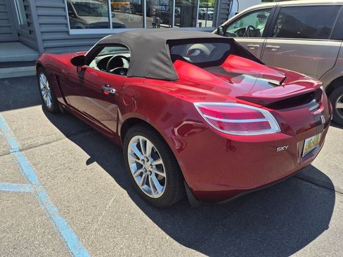 Used 2009 Saturn Sky Ruby Red RWD image 5
