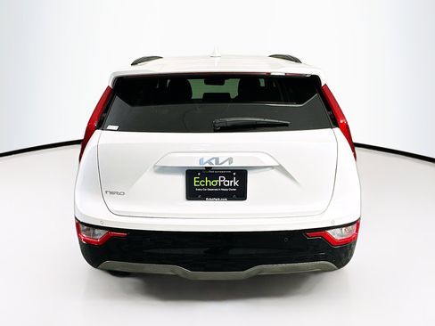 Used 2024 Kia Niro Wind w/ Wind Preserve Package image 7