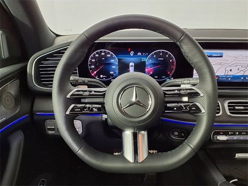 Used 2025 Mercedes-Benz GLS 450 4MATIC image 25