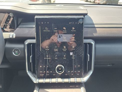 New 2026 GMC Acadia Denali w/ Super Cruise Package FWD image 29