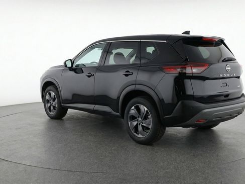 Used 2025 Nissan Rogue SV image 6