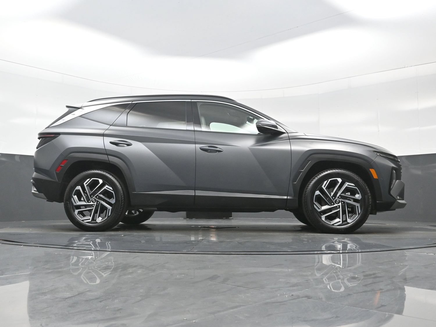 Certified 2026 Hyundai Tucson Limited AWD/4WD image 34