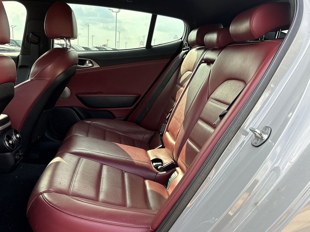 Used 2019 Kia Stinger GT2 RWD image 8
