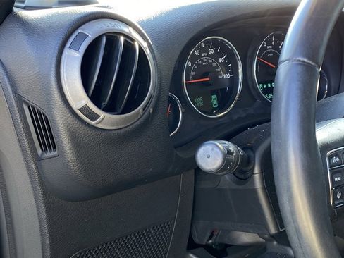 Used 2017 Jeep Wrangler Unlimited Sport w/ Max Tow Package image 12