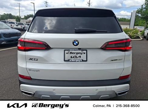 Used 2021 BMW X5 xDrive40i w/ Convenience Package AWD/4WD image 6
