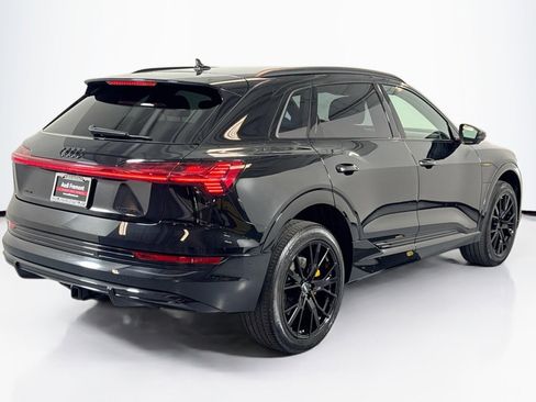 Used 2022 Audi e-tron Chronos w/ Chronos Package image 5