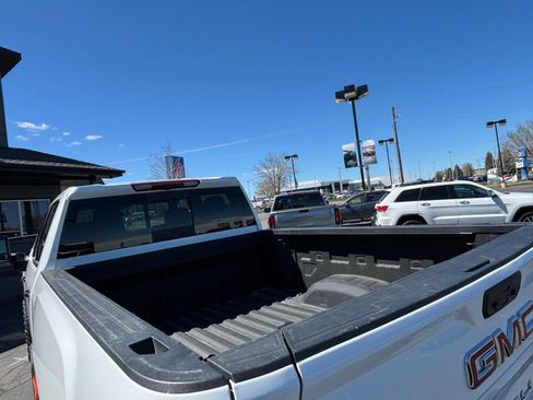 Used 2025 GMC Sierra 3500 Denali image 5