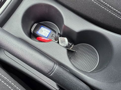 New 2025 Hyundai Venue SEL image 31