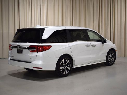 Used 2021 Honda Odyssey Touring image 10