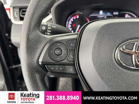 Certified 2025 Toyota RAV4 XLE FWD image 28