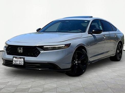 Used 2024 Honda Accord Sport image 3