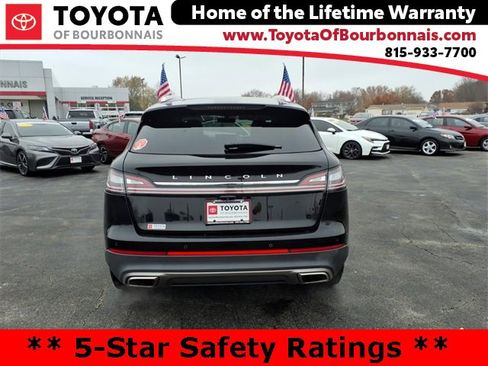 Used 2022 Lincoln Nautilus Reserve image 4