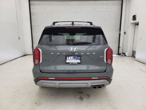 Used 2024 Hyundai Palisade Limited image 29
