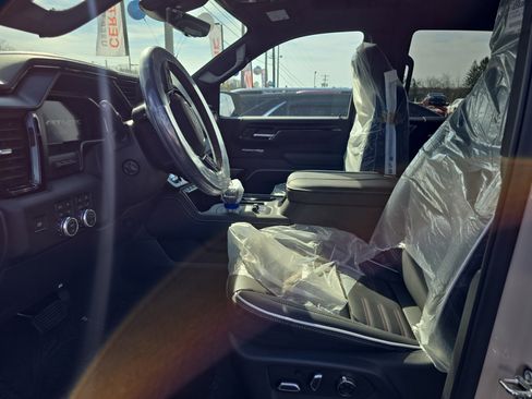 New 2026 GMC Sierra 1500 AT4X AWD/4WD image 10