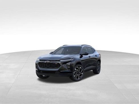 New 2026 Chevrolet Trax RS w/ Sunroof Package FWD image 8