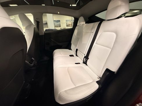 Used 2023 Tesla Model Y Long Range image 20