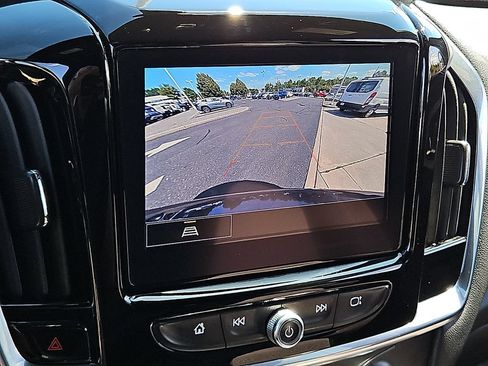Certified 2023 Chevrolet Traverse LT FWD image 4