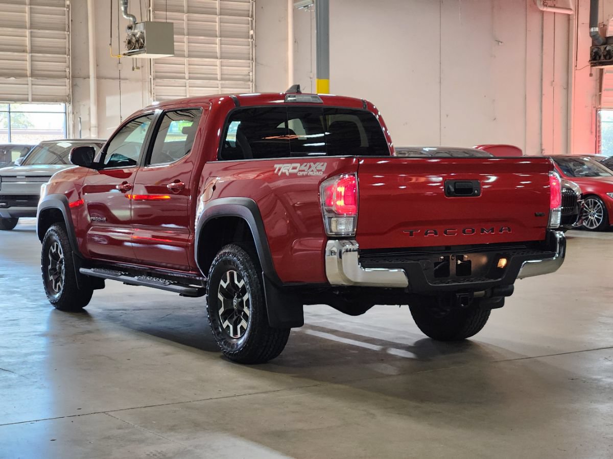 Used 2022 Toyota Tacoma TRD Off-Road AWD/4WD image 11