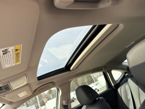 Certified 2025 Acura TLX w/Technology Package image 28