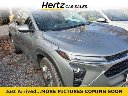 Used 2025 Chevrolet Trax LT