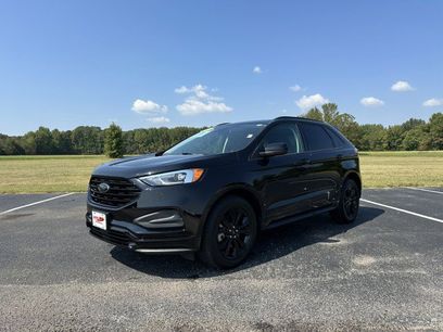 Used 2024 Ford Edge SE w/ Black Appearance Package