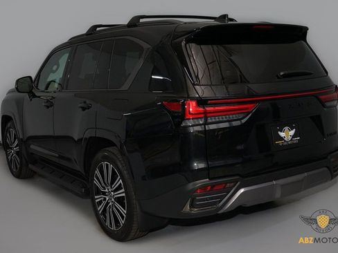 Used 2026 Lexus LX 600 4WD w/ Appearance Package image 7