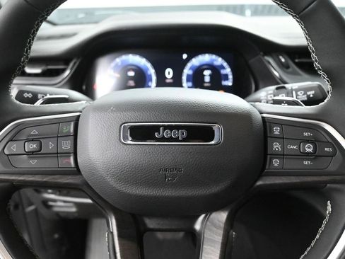 New 2026 Jeep Grand Cherokee Limited w/ Limited Altitude Package AWD/4WD image 24