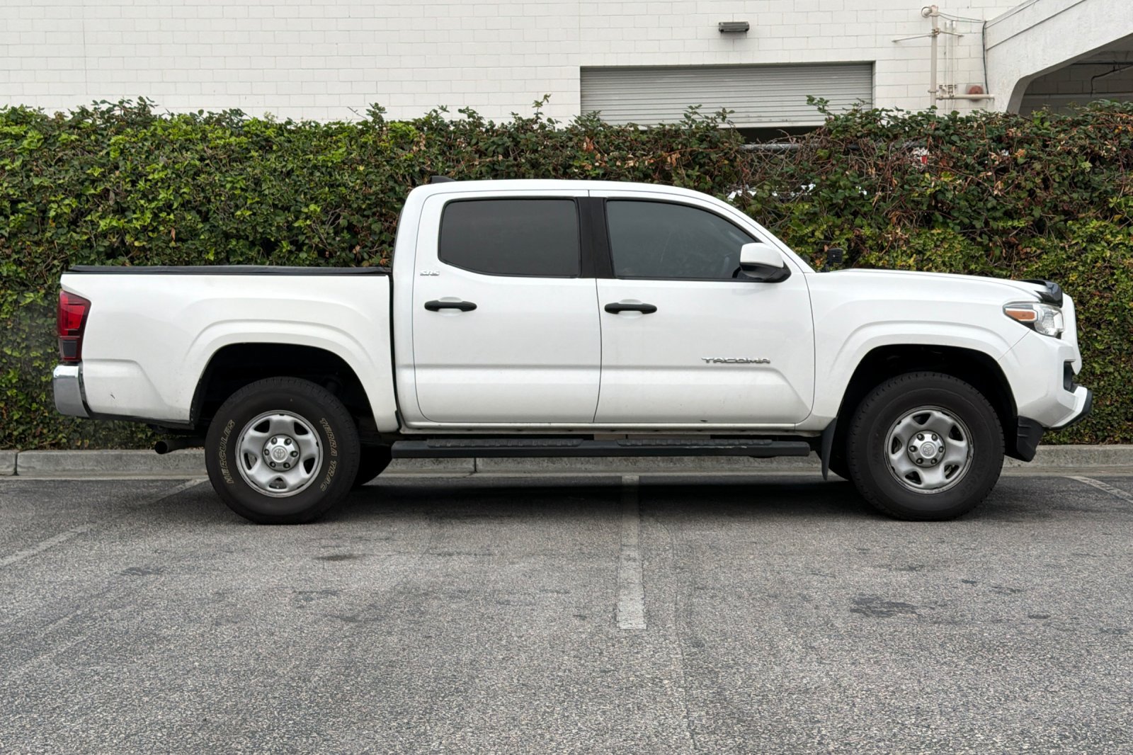 Used 2019 Toyota Tacoma SR5 RWD image 3