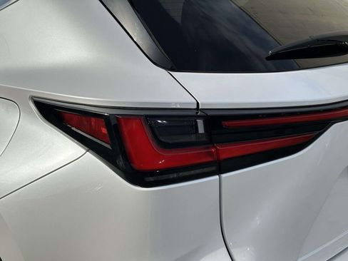 Used 2023 Lexus NX 250 FWD image 11