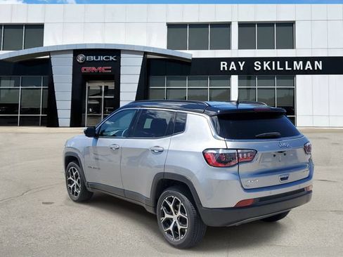 Used 2024 Jeep Compass Limited AWD/4WD image 4