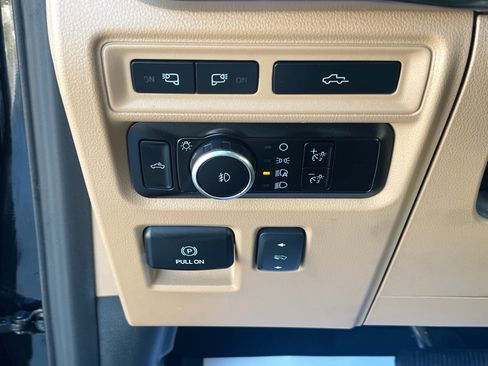 Certified 2023 Ford F150 Lariat w/ Equipment Group 502A High image 18