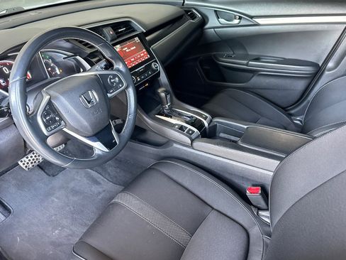 Used 2019 Honda Civic Sport image 7