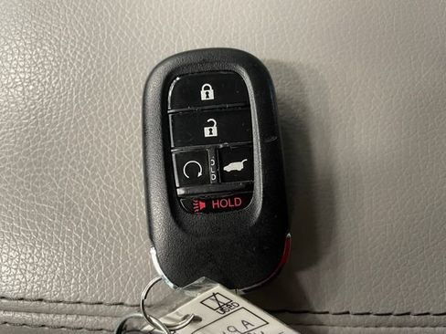 Used 2024 Honda Pilot Elite image 21