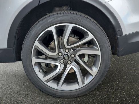 Used 2021 Land Rover Discovery Sport SE image 37