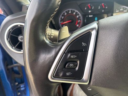 Used 2017 Chevrolet Camaro LT RWD image 21