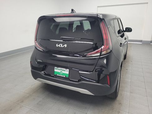 Used 2025 Kia Soul LX image 7