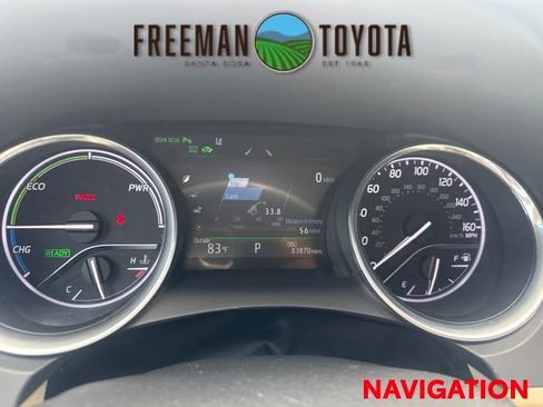 Used 2018 Toyota Camry XLE FWD image 8