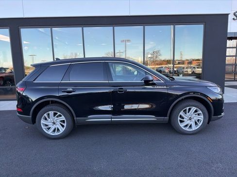 New 2026 Lincoln Corsair Premiere image 2