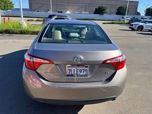 Used 2015 Toyota Corolla LE FWD image 6