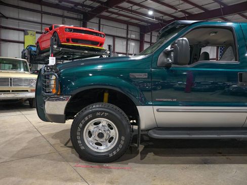 Used 1999 Ford F250 XLT image 3