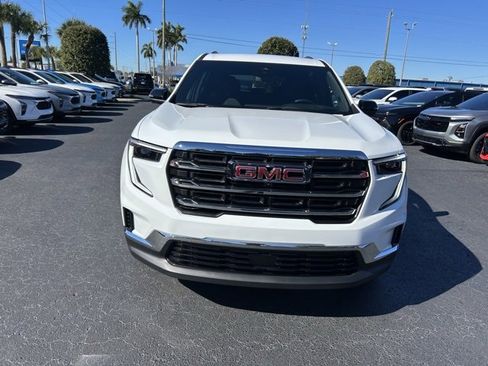 Certified 2025 GMC Acadia Elevation image 2