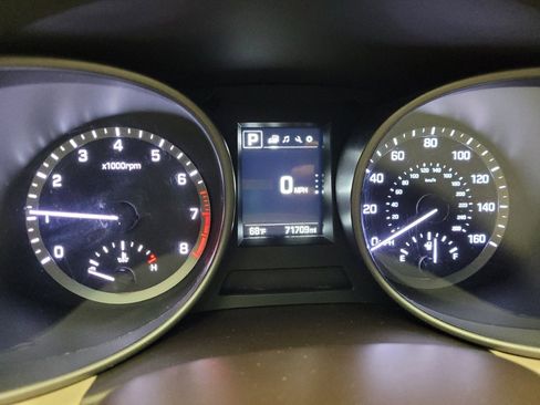 Used 2018 Hyundai Santa Fe Sport w/ 2.4L Value Package 02 AWD/4WD image 23