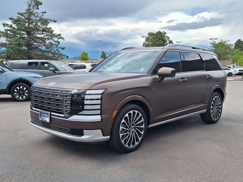 Certified 2026 Hyundai Palisade Calligraphy AWD/4WD image 7