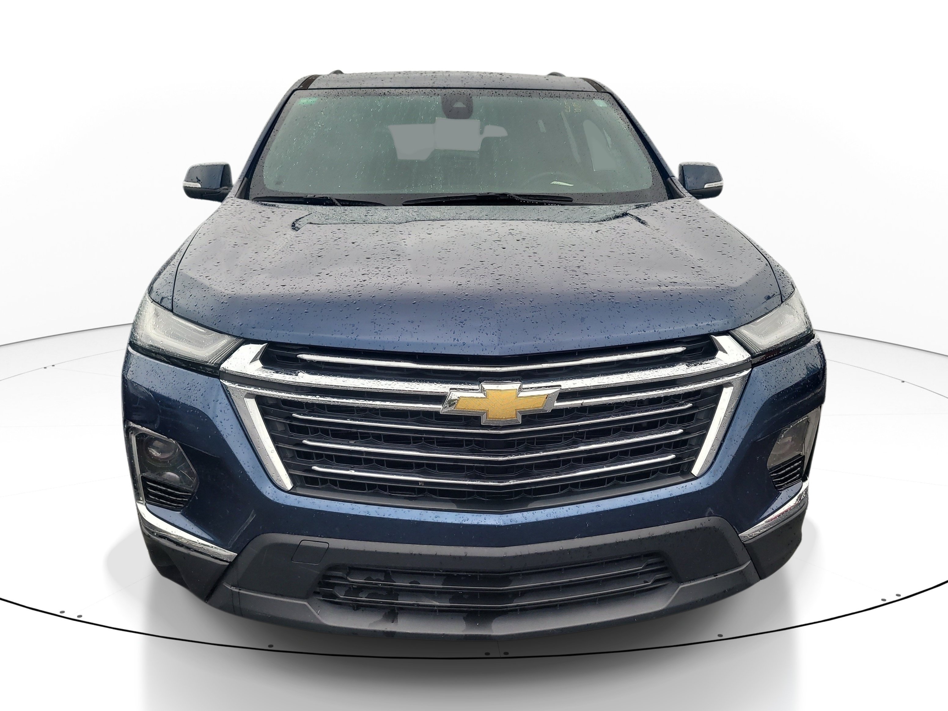 Used 2023 Chevrolet Bolt EUV LT w/ Convenience Package FWD image 2