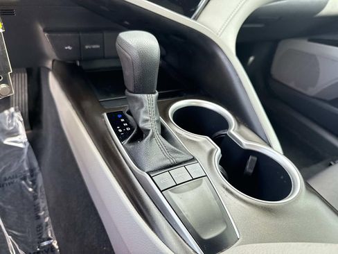 Used 2024 Toyota Camry LE image 25