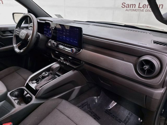Used 2024 Chevrolet Colorado Trail Boss w/ Technology Package AWD/4WD image 29