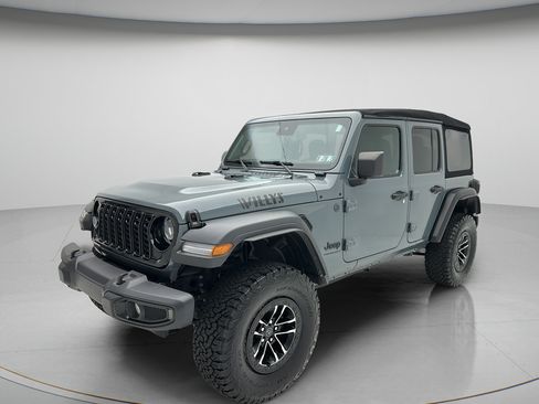 Used 2024 Jeep Wrangler Unlimited Sport AWD/4WD image 3
